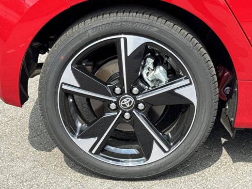 Toyota Yaris 1.5 Hybrid 130 Executive | Navigatie | Apple CarPlay/Android auto | Achteruitrijcamera ActivLease financial lease