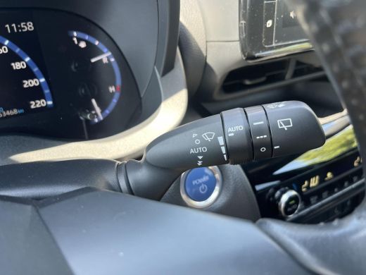 Toyota Yaris Cross 1.5 Hybrid Adventure | Navigatie | Apple CarPlay/Android auto | Camera ActivLease financial lease