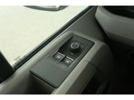 Volkswagen Crafter 2.0 TDI 140PK | Koelwagen | Bakwagen | Zijdeur | Airco | Camera | Koelauto | 3 Zits | Carplay ActivLease financial lease