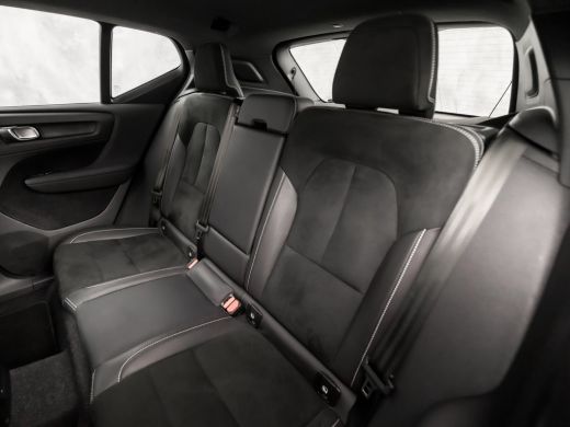 Volvo  XC40 1.5 T5 Recharge R-Design 262Pk Automaat (APPLE CARPLAY, GROOT NAVI, LEDER/ALCANTARA, CAMERA, SPOR... ActivLease financial lease