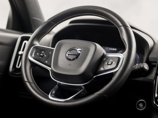 Volvo  XC40 1.5 T5 Recharge R-Design 262Pk Automaat (APPLE CARPLAY, GROOT NAVI, LEDER/ALCANTARA, CAMERA, SPOR... ActivLease financial lease