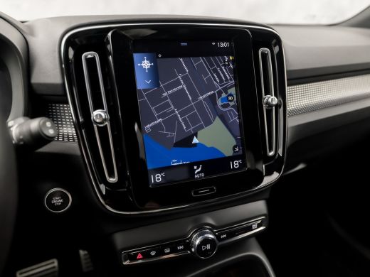 Volvo  XC40 1.5 T5 Recharge R-Design 262Pk Automaat (APPLE CARPLAY, GROOT NAVI, LEDER/ALCANTARA, CAMERA, SPOR... ActivLease financial lease