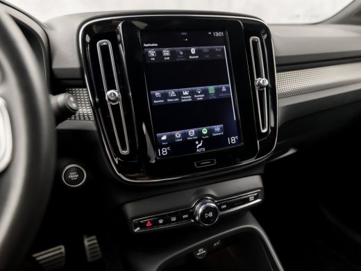 Volvo  XC40 1.5 T5 Recharge R-Design 262Pk Automaat (APPLE CARPLAY, GROOT NAVI, LEDER/ALCANTARA, CAMERA, SPOR... ActivLease financial lease