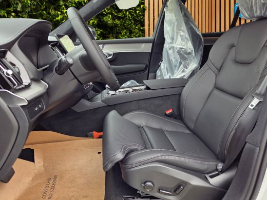 Volvo  XC90 2.0 T8 Plug-in hybrid AWD Ultra Black Ed. Exec. | Bowers&Wilkins | Luchtvering | Massage/ventilat... ActivLease financial lease