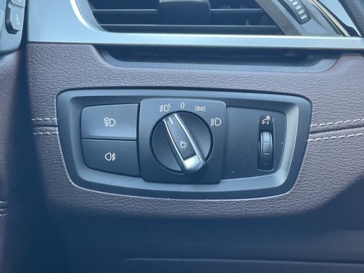 BMW X2 xDrive25e High Executive M-Sport H&K HUD Pano.dak PHEV Sportzetels Plug-in ActivLease financial lease