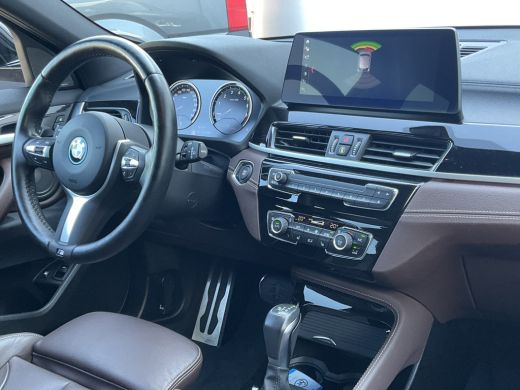BMW X2 xDrive25e High Executive M-Sport H&K HUD Pano.dak PHEV Sportzetels Plug-in ActivLease financial lease