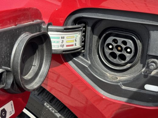 CUPRA Leon 1.4 e-Hybrid VZ Adrenaline NL-AUTO | 1/2 LEDER | PLUG IN ActivLease financial lease