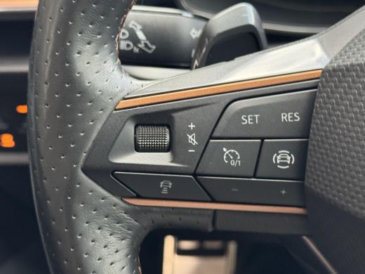 CUPRA Leon 1.4 e-Hybrid VZ Adrenaline NL-AUTO | 1/2 LEDER | PLUG IN ActivLease financial lease