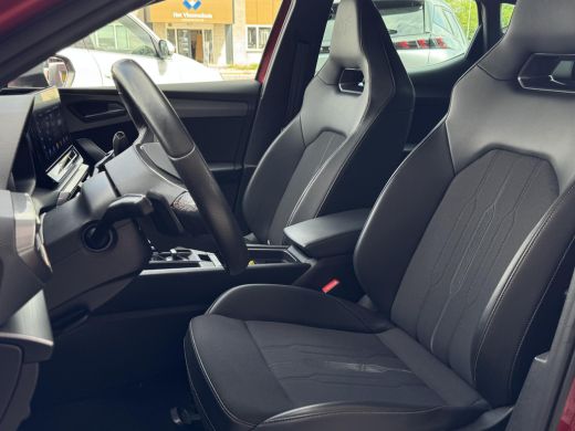 CUPRA Leon 1.4 e-Hybrid VZ Adrenaline NL-AUTO | 1/2 LEDER | PLUG IN ActivLease financial lease