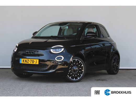Fiat 500 La Prima 42 kWh | SOH 93% | Navigatie | Panoramadak | Camera | LED koplampen | Lederen bekleding | ActivLease financial lease