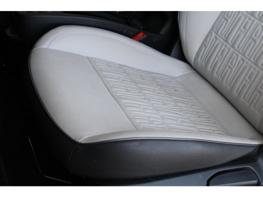Fiat 500 La Prima 42 kWh | SOH 93% | Navigatie | Panoramadak | Camera | LED koplampen | Lederen bekleding | ActivLease financial lease