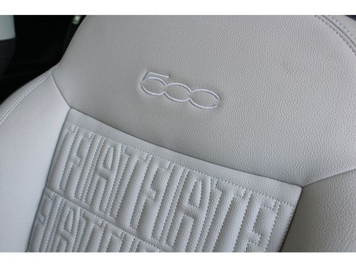 Fiat 500 La Prima 42 kWh | SOH 93% | Navigatie | Panoramadak | Camera | LED koplampen | Lederen bekleding | ActivLease financial lease