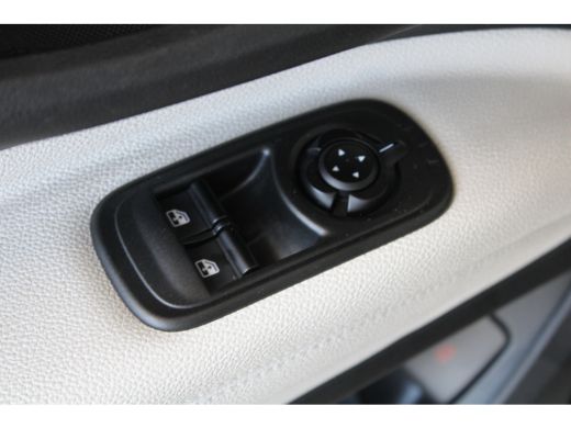 Fiat 500 La Prima 42 kWh | SOH 93% | Navigatie | Panoramadak | Camera | LED koplampen | Lederen bekleding | ActivLease financial lease