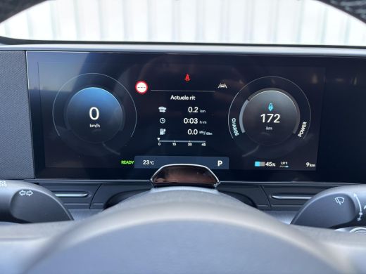 Hyundai Kona Long Range Pure Edition 64.8 kWh | Comfort Pack | WK Deal | | Uit voorraad leverbaar! | Achteruit... ActivLease financial lease