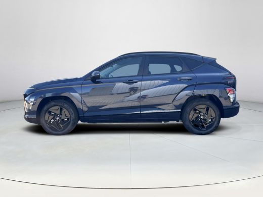 Hyundai Kona Long Range Pure Edition 64.8 kWh | Comfort Pack | WK Deal | | Uit voorraad leverbaar! | Achteruit... ActivLease financial lease