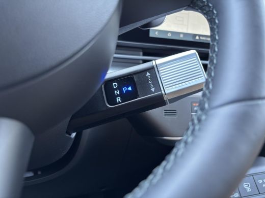 Hyundai Kona Long Range Pure Edition 64.8 kWh | Comfort Pack | WK Deal | | Uit voorraad leverbaar! | Achteruit... ActivLease financial lease