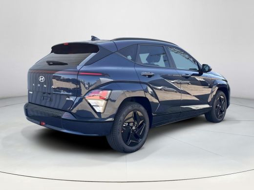 Hyundai Kona Long Range Pure Edition 64.8 kWh | Comfort Pack | WK Deal | | Uit voorraad leverbaar! | Achteruit... ActivLease financial lease
