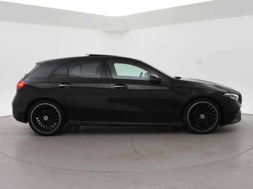 Mercedes-Benz A-Klasse 180 STAR EDITION AMG LINE LIMITED + PANORAMA | SFEERVERLICHTING | 19 INCH LMV | CAMERA ActivLease financial lease