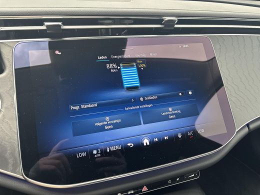 Mercedes-Benz E-Klasse Estate 300 e Luxury Line | Rijklaarprijs | SOH 99,2%  | Sfeerverlichting | Stoelverwarming | Elek... ActivLease financial lease