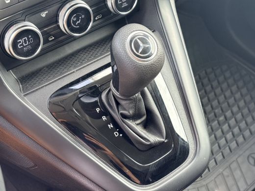 Mercedes-Benz eCitan 112 51kWh L2 284 WLTP 98% (SOH) Camera MBUX Trekhaak 75kW Snelladen Apple Carplay Cruise Control ActivLease financial lease