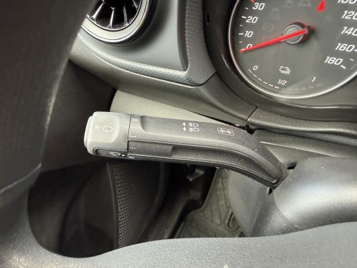 Mercedes-Benz eCitan 112 51kWh L2 284 WLTP 98% (SOH) Camera MBUX Trekhaak 75kW Snelladen Apple Carplay Cruise Control ActivLease financial lease