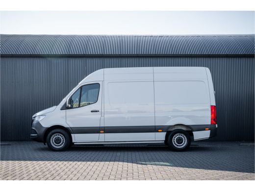 Mercedes-Benz Sprinter 311 CDI RWD L2H2 | Volledig Ingericht | Mbux | Camera | Climatronic ActivLease financial lease