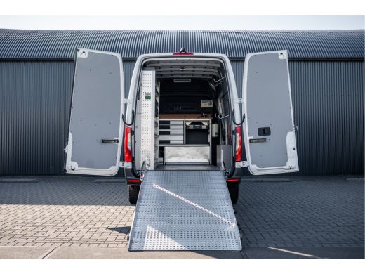 Mercedes-Benz Sprinter 311 CDI RWD L2H2 | Volledig Ingericht | Mbux | Camera | Climatronic ActivLease financial lease