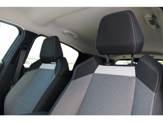 Opel Frontera 1.2 Turbo Hybrid GS | Nieuw | Automaat | Navigatie | Camera | Stoelverwarming | Carplay ActivLease financial lease