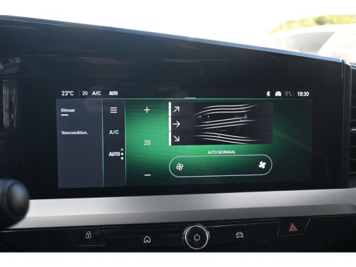 Opel Mokka-e GSE - Electric 280pk | Torsen Sperdifferentieel | Alcantara | Stoel/Stuuverwarming | Navigatie | ... ActivLease financial lease