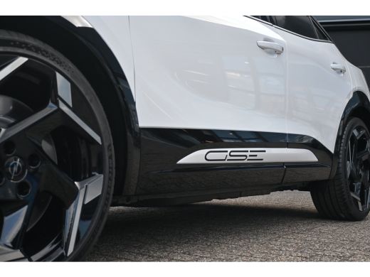 Opel Mokka-e GSE - Electric 280pk | Torsen Sperdifferentieel | Alcantara | Stoel/Stuuverwarming | Navigatie | ... ActivLease financial lease