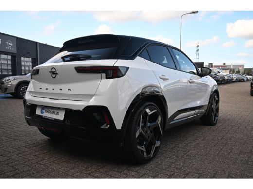 Opel Mokka-e GSE - Electric 280pk | Torsen Sperdifferentieel | Alcantara | Stoel/Stuuverwarming | Navigatie | ... ActivLease financial lease