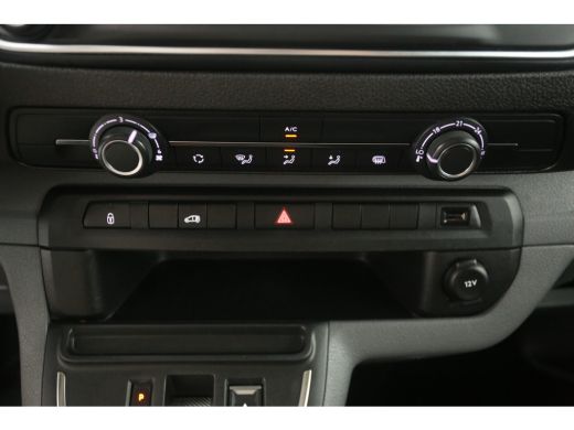 Opel Vivaro-e 75 kWh L2H1 | Snelladen | SOH 87% | Airco | Cruise | 3 Zits | Carplay | Parkeersens. ActivLease financial lease