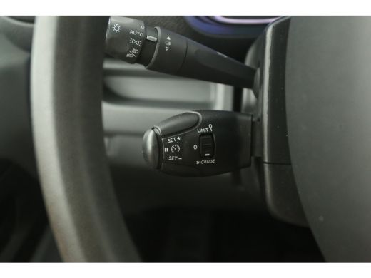 Opel Vivaro-e L2H1 75 kWh | Snelladen | SOH 92% | Airco | Camera | Cruise | Carplay | 3 Zits ActivLease financial lease
