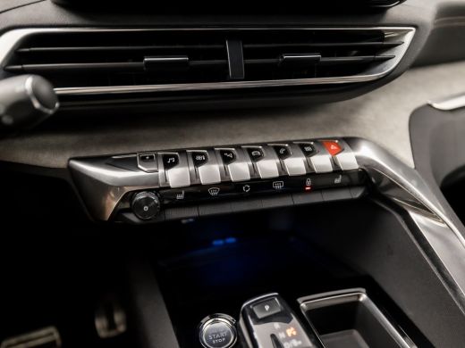 Peugeot 3008 1.6 HYbrid4 300 GT Sport 300Pk Automaat (PANORAMADAK, APPLE CARPLAY, MEMORY SEAT, FOCAL AUDIO, 36... ActivLease financial lease