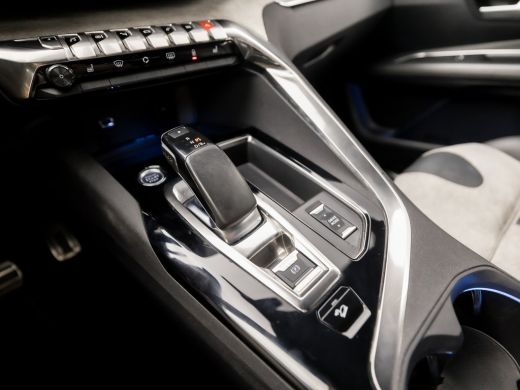 Peugeot 3008 1.6 HYbrid4 300 GT Sport 300Pk Automaat (PANORAMADAK, APPLE CARPLAY, MEMORY SEAT, FOCAL AUDIO, 36... ActivLease financial lease