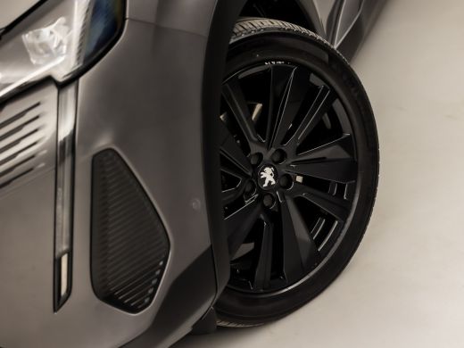 Peugeot 3008 1.6 HYbrid4 300 GT Sport 300Pk Automaat (PANORAMADAK, APPLE CARPLAY, MEMORY SEAT, FOCAL AUDIO, 36... ActivLease financial lease