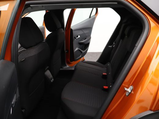 Peugeot e-2008 EV Active 50 kWh SOH 90% | Navigatie | Camera | Parkeersenoren | Apple Carplay/Android Auto | Cli... ActivLease financial lease