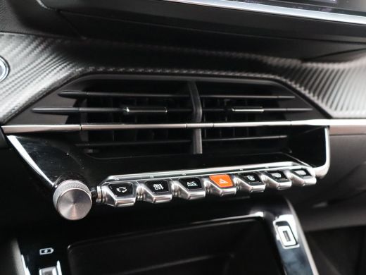 Peugeot e-2008 EV Active 50 kWh SOH 90% | Navigatie | Camera | Parkeersenoren | Apple Carplay/Android Auto | Cli... ActivLease financial lease