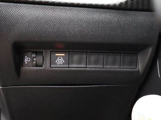 Peugeot e-2008 EV Active 50 kWh SOH 90% | Navigatie | Camera | Parkeersenoren | Apple Carplay/Android Auto | Cli... ActivLease financial lease