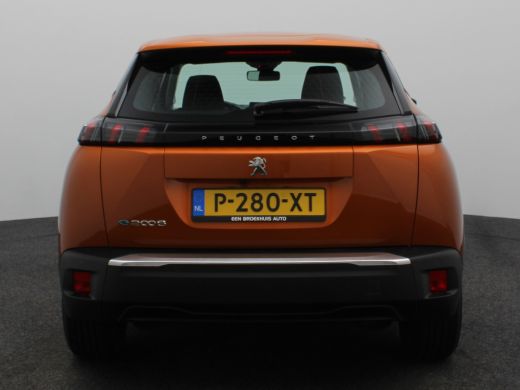 Peugeot e-2008 EV Active 50 kWh SOH 90% | Navigatie | Camera | Parkeersenoren | Apple Carplay/Android Auto | Cli... ActivLease financial lease