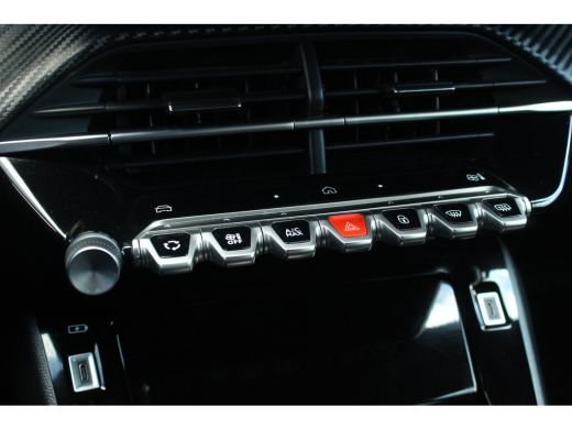 Peugeot e-2008 EV Allure 50 kWh | Climate | Navi | Cruise | Keyless | LED | DAB | PDC | Climate | Navi | Cruise ... ActivLease financial lease