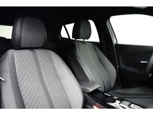 Peugeot e-2008 EV Allure Pack 50 kWh ActivLease financial lease