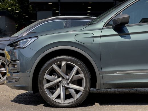 Seat Tarraco 1.4 TSI e-HYBRID FR AUT6 PHEV INTENSE PANODAK LEDER NAVI CAMERA DIGI-DASH APPLE-CARPLAY LED LMV PDC ActivLease financial lease