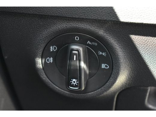 Skoda Karoq 1.5 150PK DSG TSI ACT Sportline Business | Cruise Control | Achteruitrijcamera | Stoel- en stuurw... ActivLease financial lease