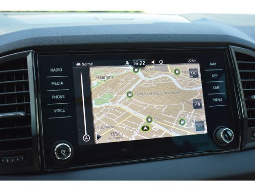 Skoda Karoq 1.5 150PK DSG TSI ACT Sportline Business | Cruise Control | Achteruitrijcamera | Stoel- en stuurw... ActivLease financial lease