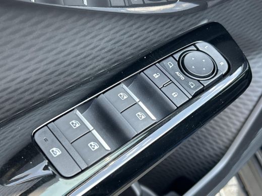 Suzuki e Vitara Select 61 kWh **NIEUWE AUTO/ DIRECT LEVERBAAR** ActivLease financial lease