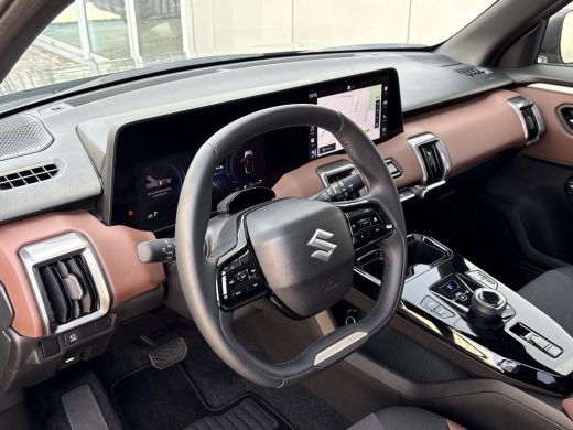 Suzuki e Vitara Style 61 kWh **NIEUWE AUTO** ActivLease financial lease