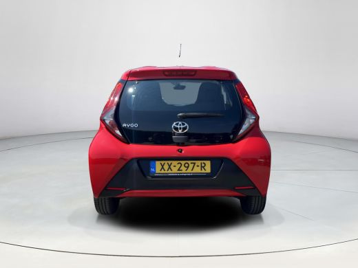 Toyota Aygo 1.0 VVT-i x-fun | 5 deurs | Airconditioning | Bluetooth | Elektrische ramen voor | Centrale deurv... ActivLease financial lease