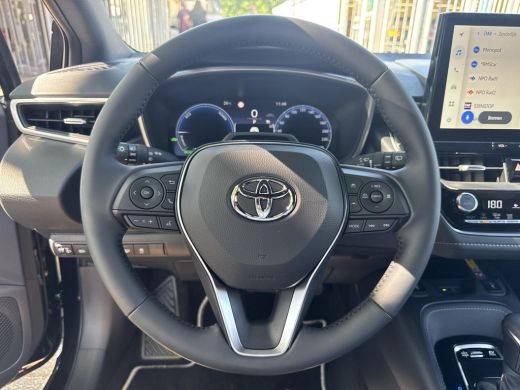 Toyota Corolla Touring Sports Hybrid 140 Dynamic | 06-10141018 Voor meer informatie ActivLease financial lease