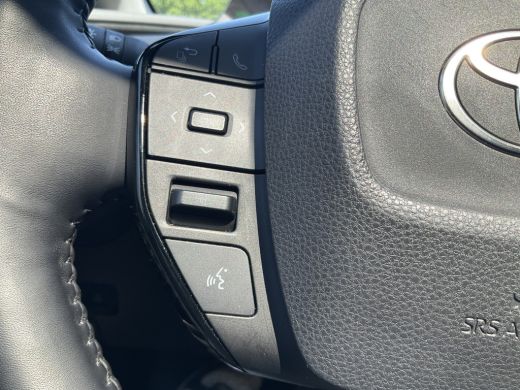Toyota Prius 2.0 Plug-in Executive Carplay Pano.dak Stoel/Stuurverw. PHEV ActivLease financial lease